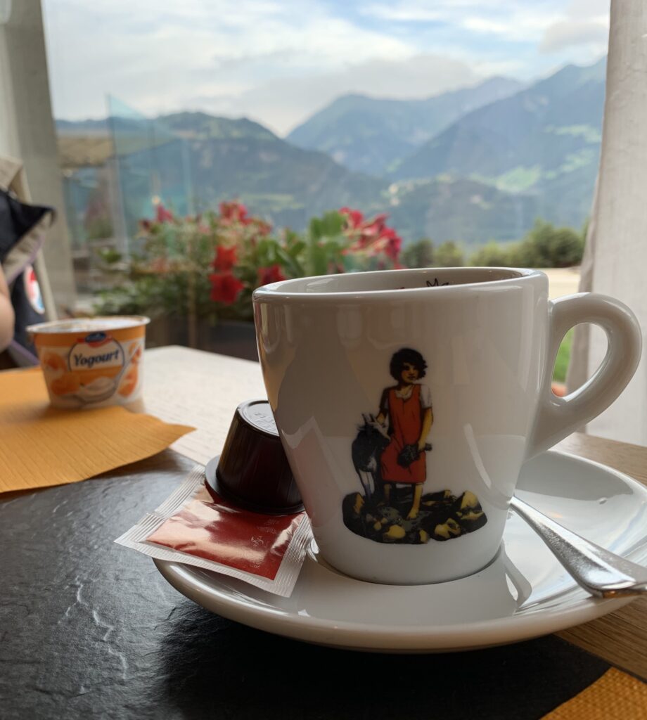 Swiss/Cafee/スイス/ハイジホフの朝食・カフェ