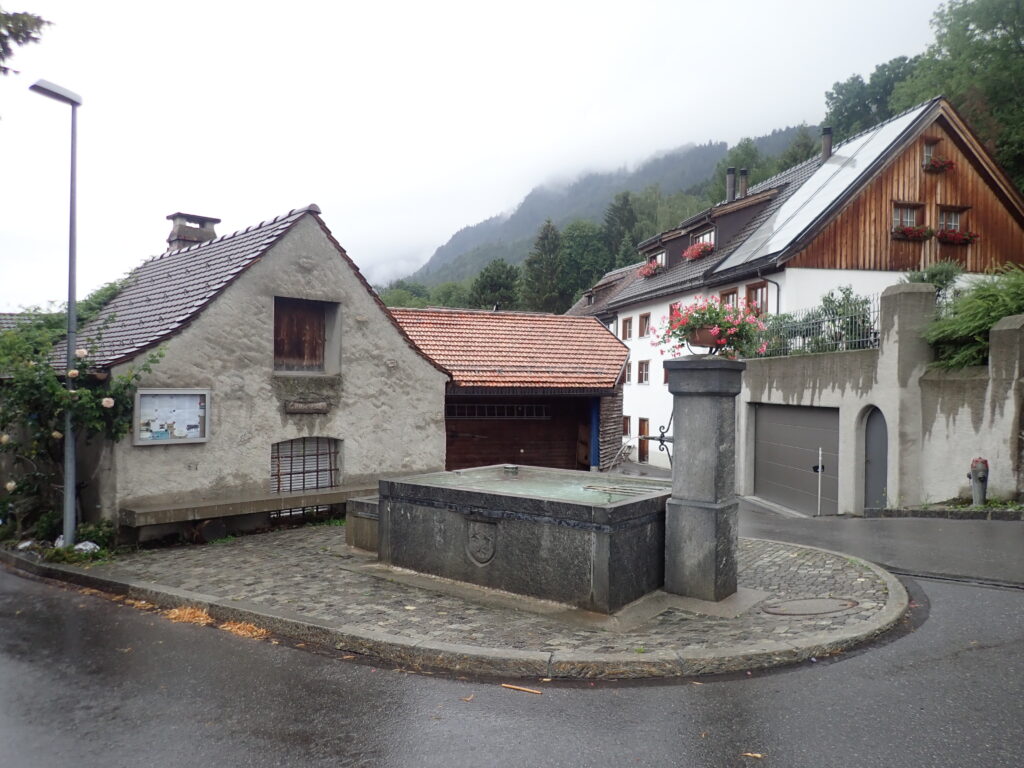 Swiss/スイス/マイエンフェルト/ハイジの村/ハイジホフの水飲み場